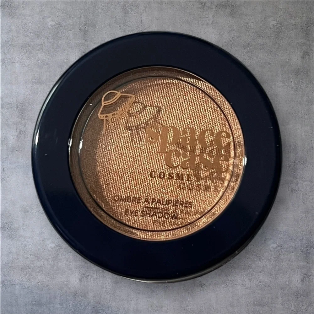 Space Case Cosmetics Eye Shadow, “Gold Base” - Picture 4 of 5